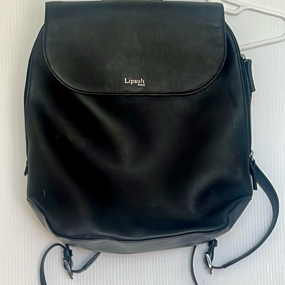 Lipault Paris Women's Plume Elegance black Textured Leather Backpack - Picture 4 of 15